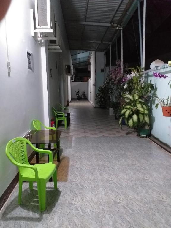 Nha Nghi Nguyen Anh Hotel Long Hai Exterior foto